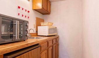 547- B KING St 17B, Basye, VA 22810