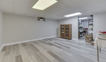 1640 Ridge Hill Ln, Indianapolis, IN 46217