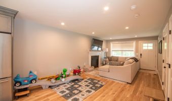 38 Sparrow Ln, Laconia, NH 03246