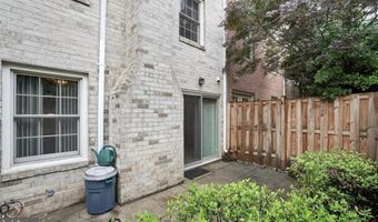 7504 WESTLAKE Ter 25, Bethesda, MD 20817