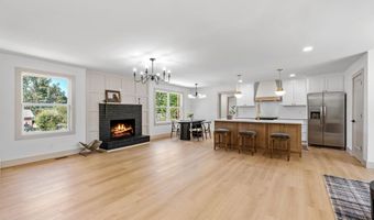 207 Oakmont Dr, Boiling Springs, SC 29316