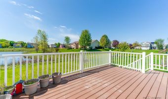 1094 Holly Dr, Antioch, IL 60002