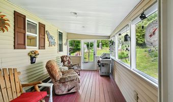 821 China Rd, Albion, ME 04910