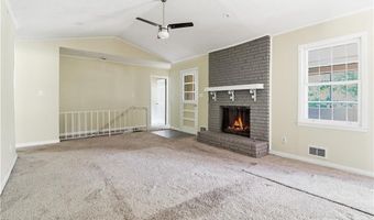 6735 Marlborough Cir S, Atlanta, GA 30349