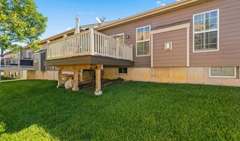 519 Triton Way Dr, Ballwin, MO 63011