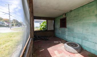 863 Minot Ave, Auburn, ME 04210