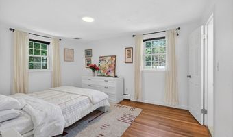 15 Lovejoy Rd, Andover, MA 01810