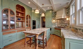 127 Harrison Ave 2, Newport, RI 02840