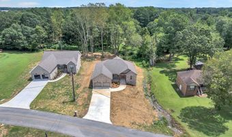 1392 Locust Dr, Arab, AL 35016
