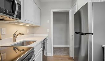 1315 S WALTER REED DR # 17101 204, Arlington, VA 22204