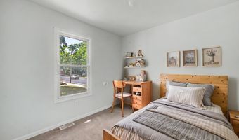 157 E Wyoming Ave, Absecon, NJ 08201