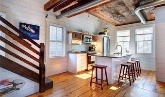 75 Mary St, Newport, RI 02840
