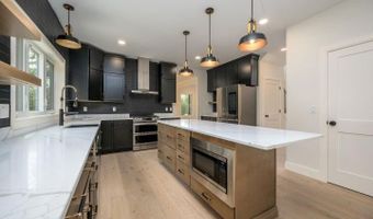 17-4 31 Boiling Kettle Way 17-4-31, Bedford, NH 03110