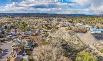 908 MOUNTAIN VIEW Dr, Aztec, NM 87410
