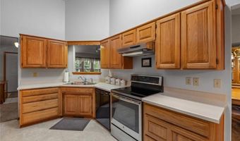 13 Oakham Cir, Bella Vista, AR 72715