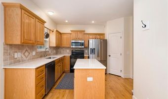 1905 160th St, Basehor, KS 66007