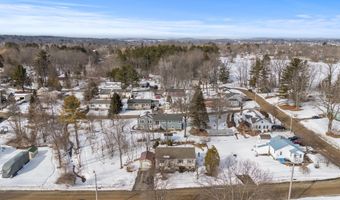 72 Louise St, Auburn, ME 04210