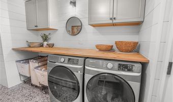 3 Cynthia Rd, Lincoln, RI 02865