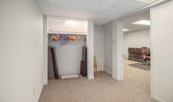 2802 Bombridge Ct, Ann Arbor, MI 48104