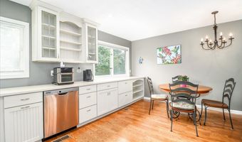 27 Crows Nest Ln 17F, Danbury, CT 06810