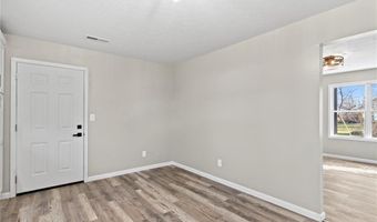 230 S 4th St, Austin, IN 47102