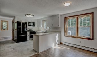 12 School House Hl, Burlington, CT 06013
