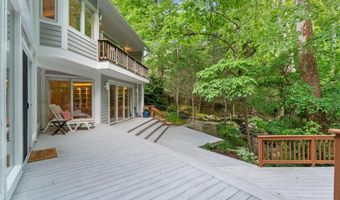 6829 LITTLE RIVER Tpke, Annandale, VA 22003