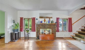 35 Whitney Ave, Amity, NY 14813