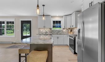 52 Woodbrey Ln, Standish, ME 04084