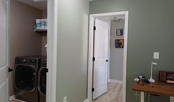 25501 EMERSON OAKS Dr, Aldie, VA 20105