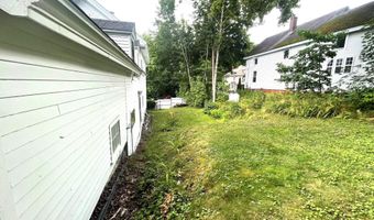 17 James St, Bangor, ME 04401