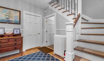 10 Braman St 1, Newport, RI 02840