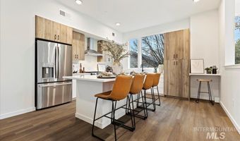2008 S Mackinnon Ln, Boise, ID 83706
