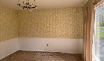1929 Earls Ct, Allentown, PA 18103
