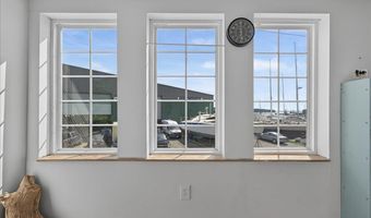 104 Front St, Belfast, ME 04915