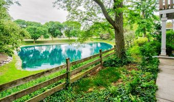 2015 N Silver Lake Rd 1, Arlington Heights, IL 60004