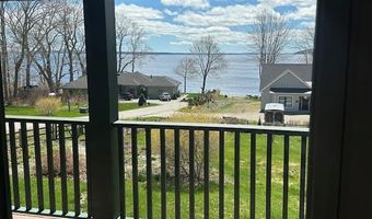 11 Treat St, Belfast, ME 04915