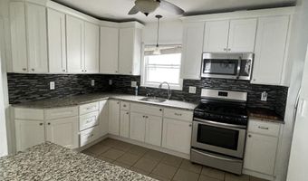 25 KELLY Pkwy, Bayonne, NJ 07002