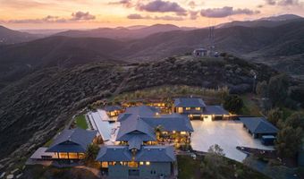20877 Wild Willow Hollow Rd, Escondido, CA 92029