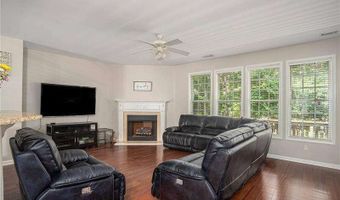 2960 Wintercrest Dr, Atlanta, GA 30360
