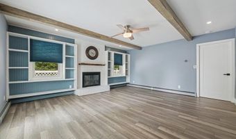 46 Purdy Ln, Amityville, NY 11795