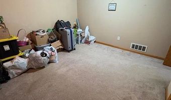 608 E N, Algona, IA 50511