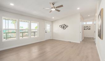 81 S TOMAHAWK Rd, Apache Junction, AZ 85119
