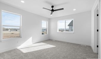 741 Curlew Dr, Ammon, ID 83401