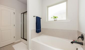 1025 Shadow Bluff Dr, Baton Rouge, LA 70820