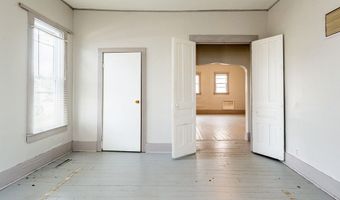 331 W 15th St, Auburn, IN 46706