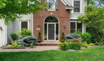 4309 Colleen Ct, Arden Hills, MN 55112