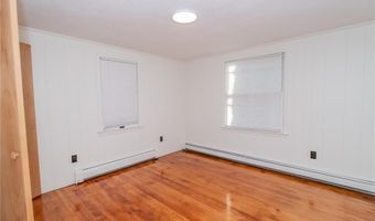 137 Kingstown Rd, Narragansett, RI 02882