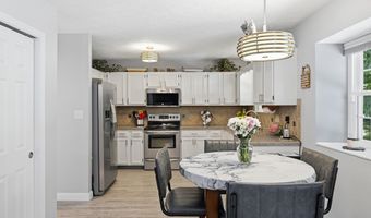 275 Inland Cir, Avon, IN 46123