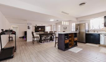 604 Sunnyside Ave, Alamogordo, NM 88310